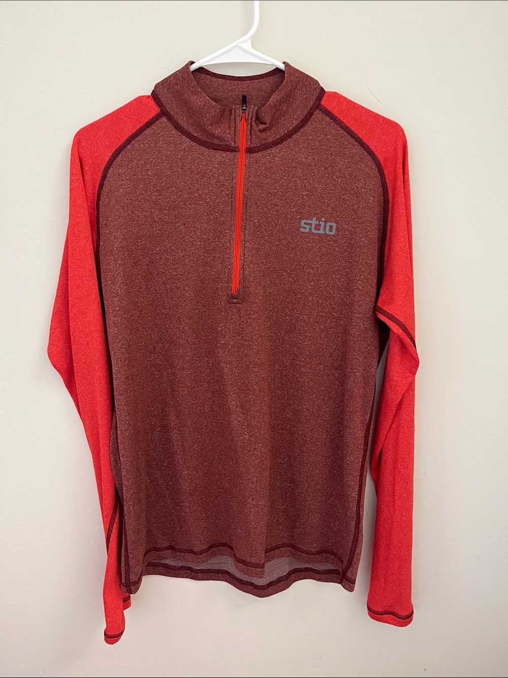 Stio Men's Medium Burgundy and Red long Sleeve Half-Zip wool Pullover